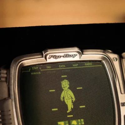 Fallout Pip-Boy Limited Edition Lenticular Ingot